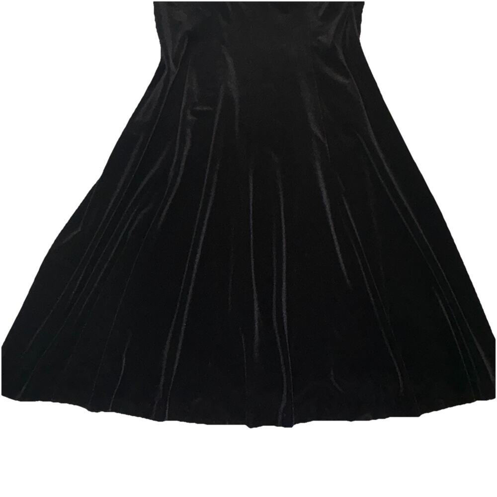 VNTG Evan Picone Black Velvet Dress 16 Sleeveless Midi Whimsygoth Romantic 90s - Picture 3 of 10